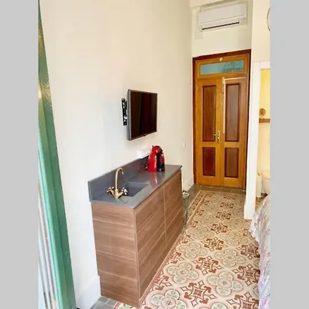 Apartment Cozy Studio With Balcony In The Best Place *